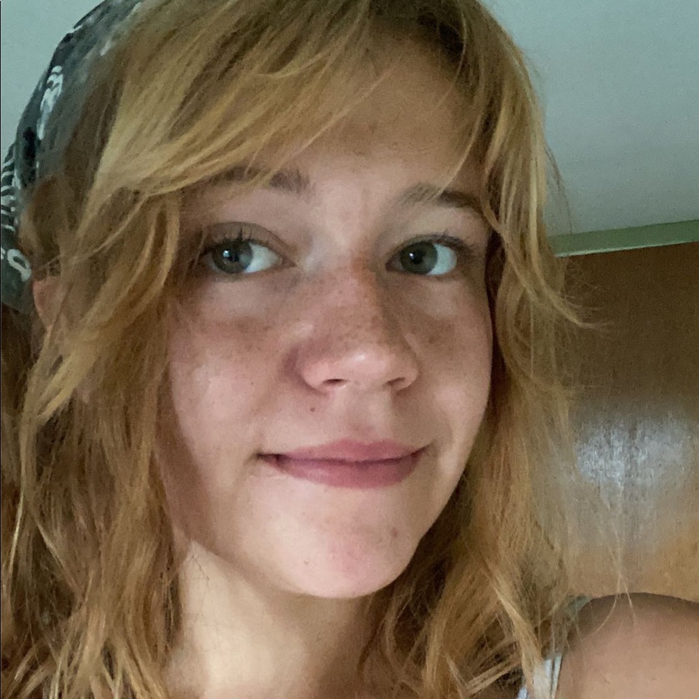 Meet your Posher, Rayven